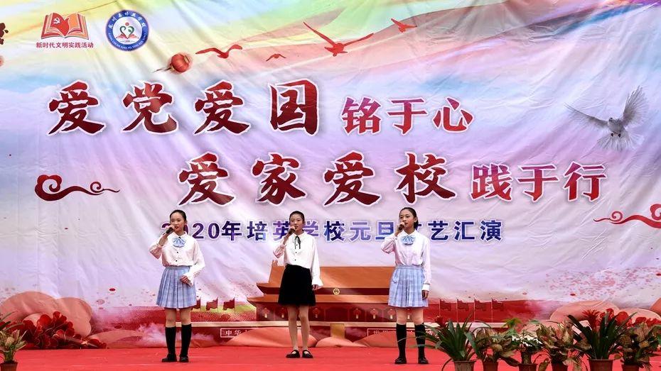 一脸褶子、膀大腰圆还尬演“情妇”？央视选角眼光啥时候这么差了