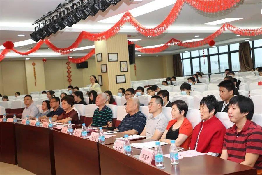 冬日雪暖阳有一种欢乐叫沈阳,把沈阳的祝福带回去,来一趟沈阳绝对值!