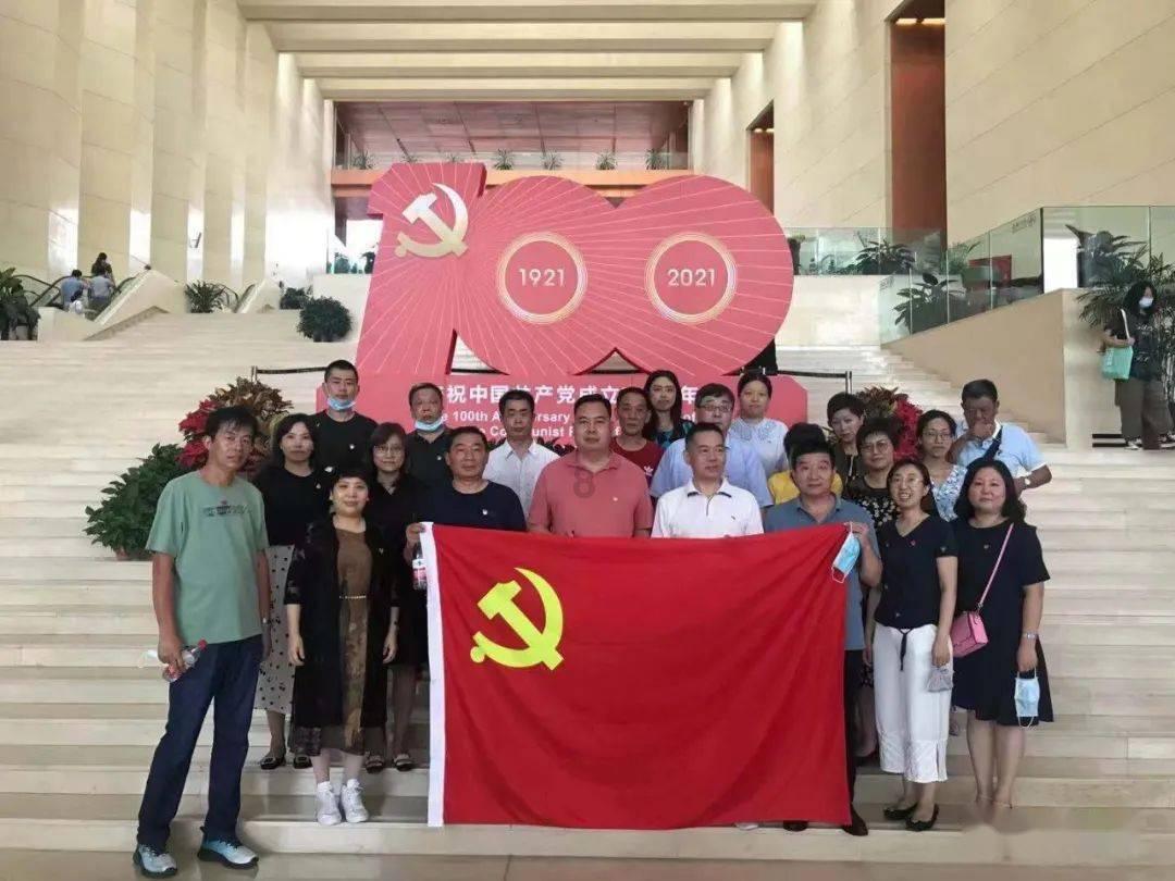 突击英雄