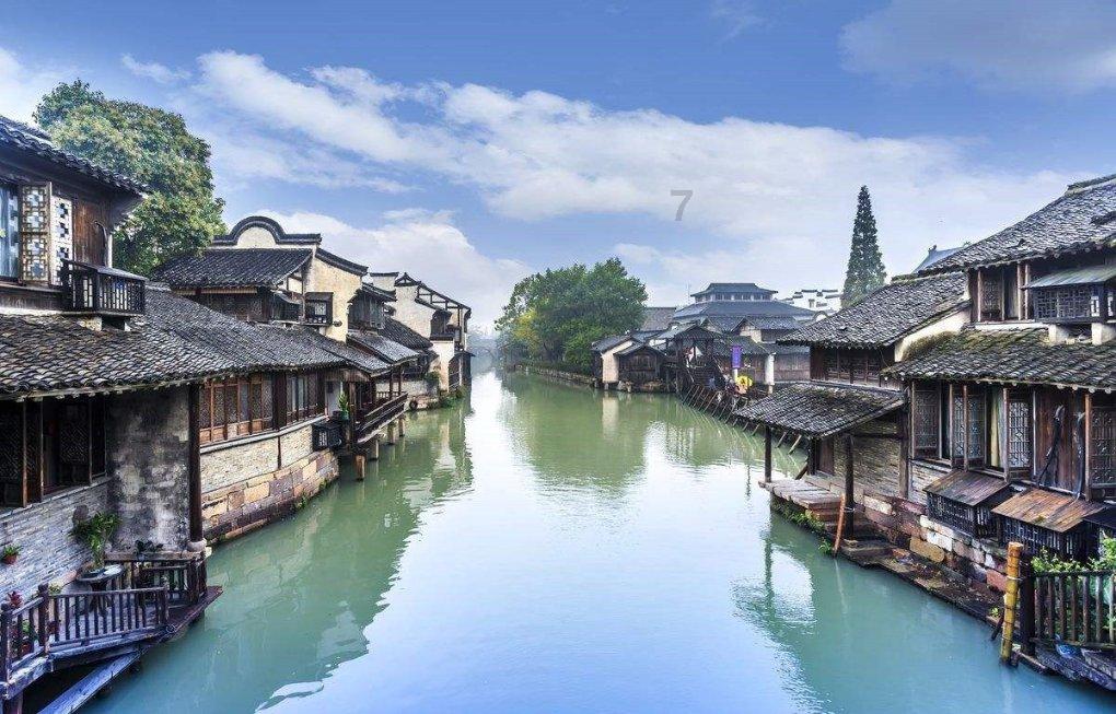 艾米高中校服