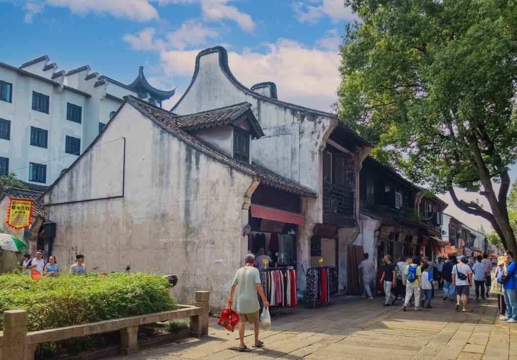这个车船税真没有白交，带天窗的车型一定要勤检查排水孔游戏画面